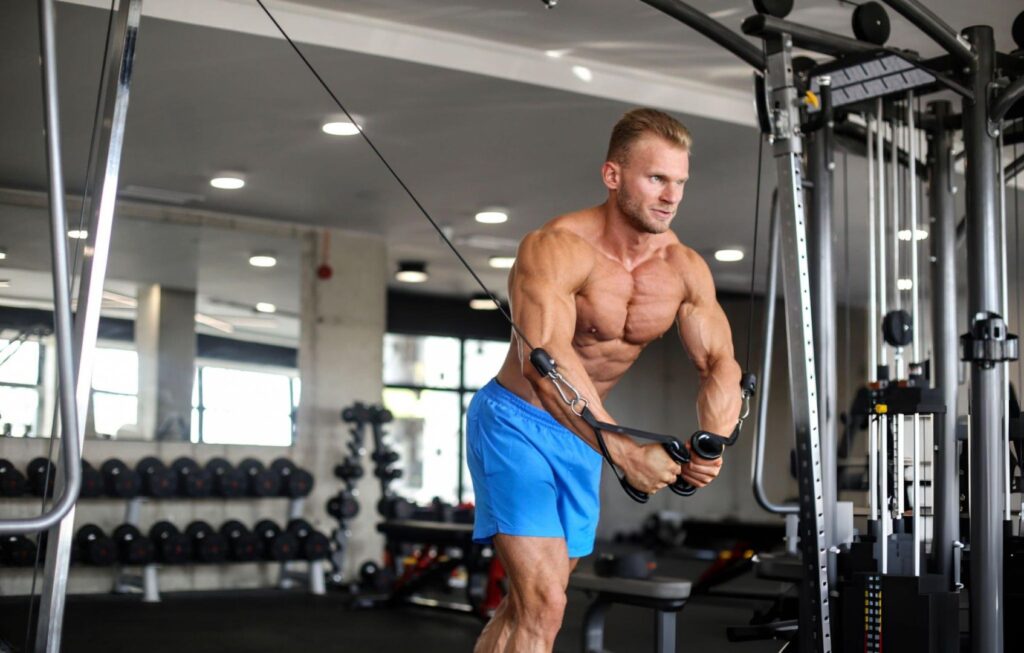 cable chest fly borstspieren trainen